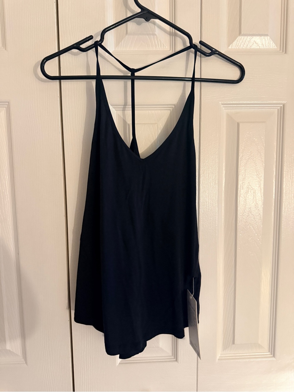 NEW lululemon black tank slit in back